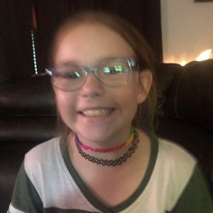 Meet your Posher, Dee